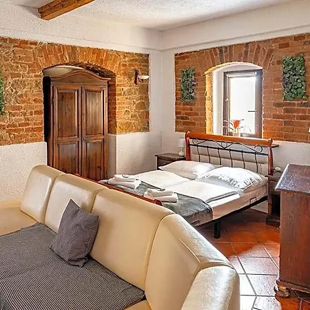 Great Polonia Center شقة فندقية 3*