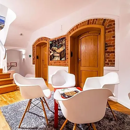 Great Polonia Center شقة فندقية يلينيا غورا